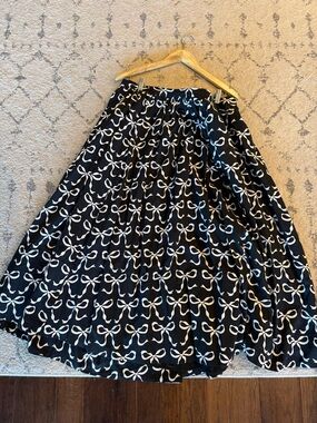 Maeve Jacie Poplin Maxi Skirt Black with White Bow Print